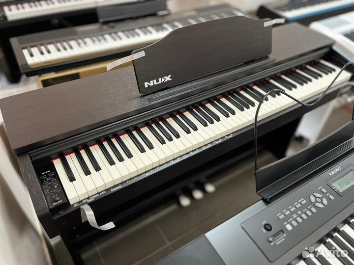 Цифровое пианино, фортепиано, ассортимент
