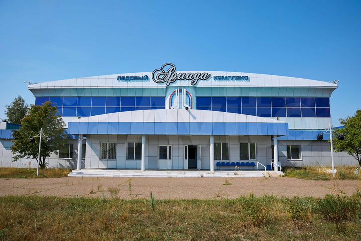 Здание, 16000 м²