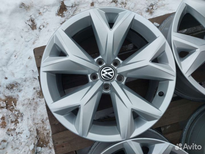 Volkswagen Teramont Ориг Prisma R18 5x112 ET34 8J