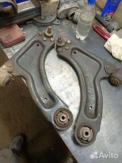 Рычаг передний Opel Corsa C