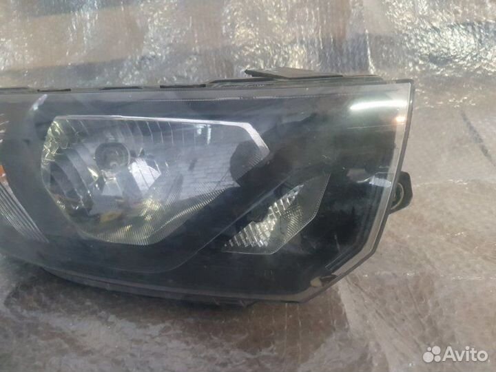 Фара передняя правая LADA Granta 2018