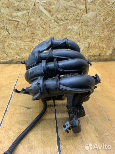 Коллектор впускной Ford Focus 2 hwda 2007