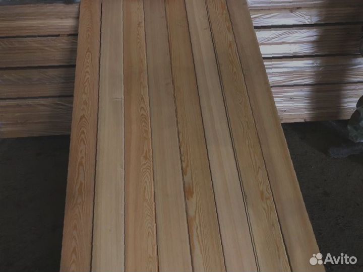 Доски лиственницы 55x140 мм, готовы для любых конс