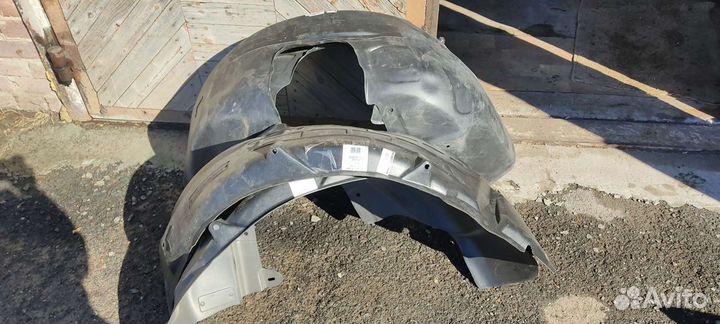 Комплект подкрылок (локеров) на форд фокус 3