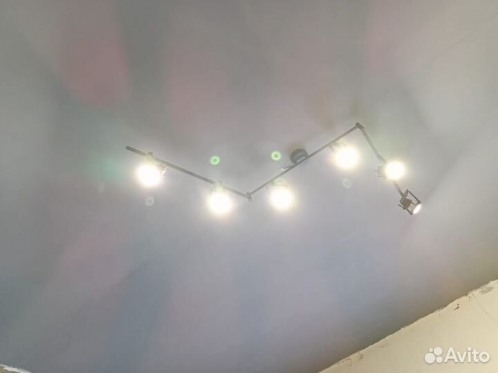 Спот поворотный