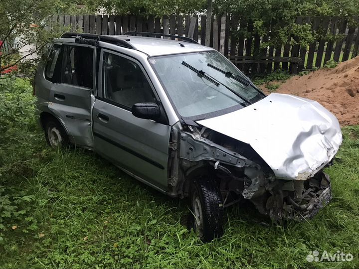 Разбираю Mazda Demio Familia 2000 DW