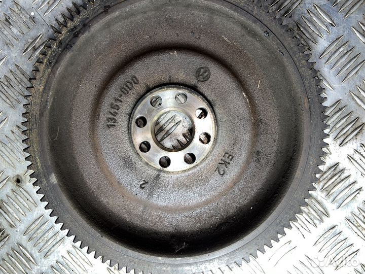 Маховик МКПП Toyota Avensis T220 1.8л 1zzfe