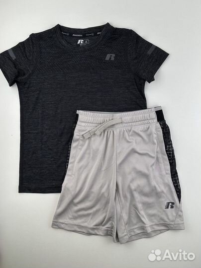 Костюм детский Russell 104-110 4/5лет новое