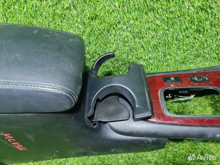 Бардачок Lexus Es330 MCV31 3mzfe 2005