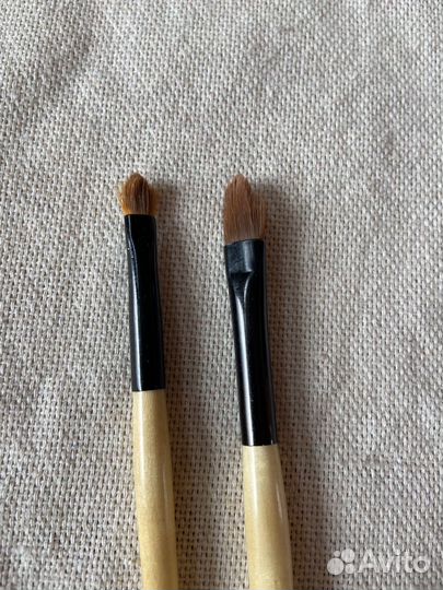 Набор из двух кистей для макияжа Bebbi brown