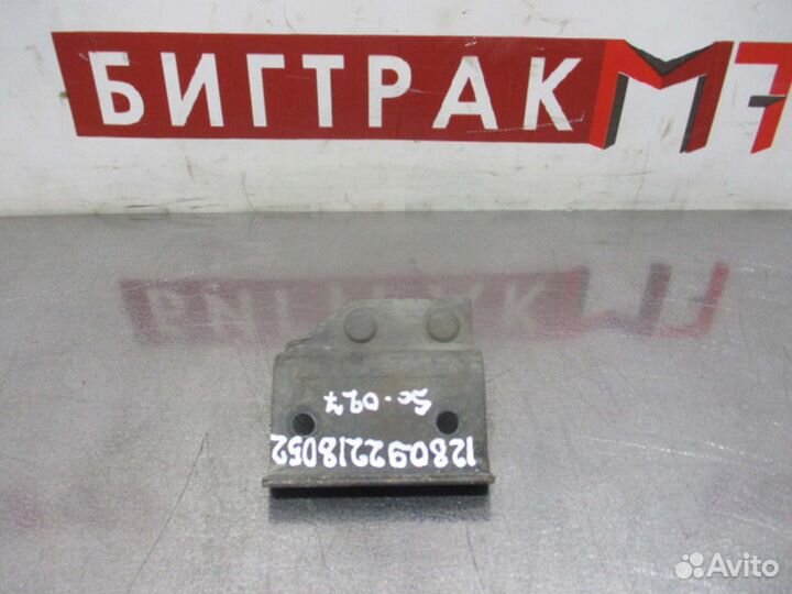 Кронштейн крепления корпуса термостата Scania P, R, G