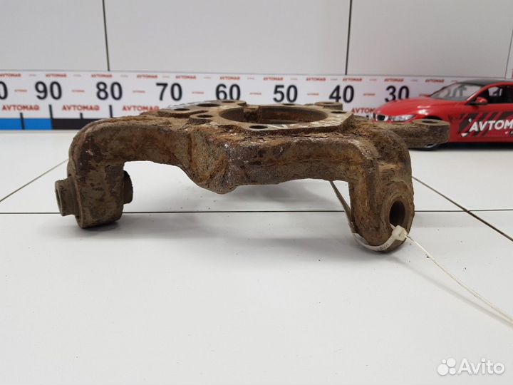 Кулак задний левый (цапфа)