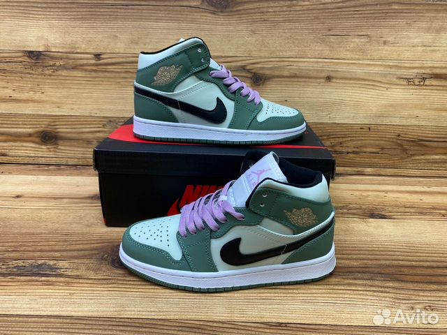 Nike Air Jordan 1 Mid 