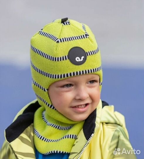 Шапка шлем для мальчика демисезонная