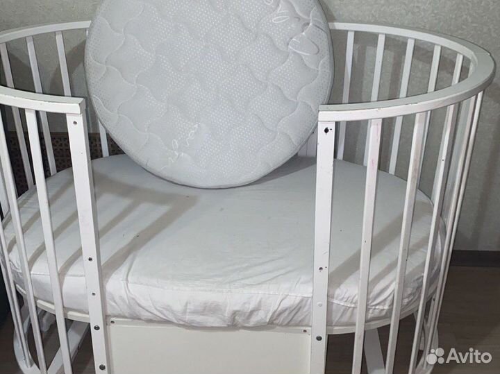 Детская овальная кроватка