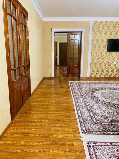 Дом 500 м² на участке 10 сот.