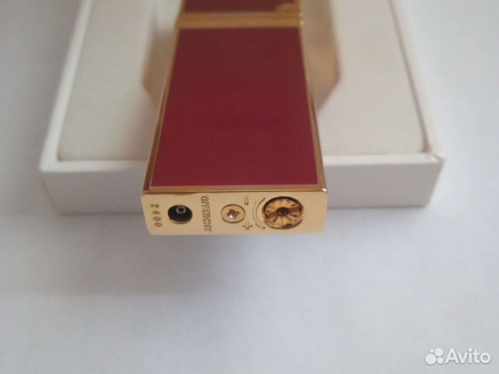 Зажигалка газовая