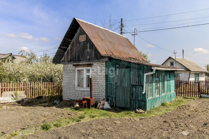 Дача 25 м² на участке 4 сот.