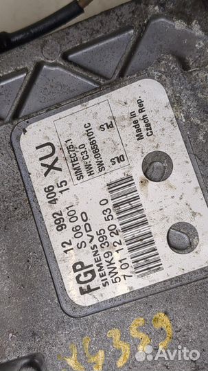 Блок управления двигателем Opel Zafira B