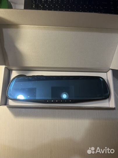 Видеорегистратор зеркало две камеры