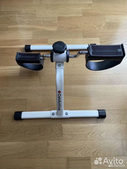 Велотренажер, тренажер для рук и ног