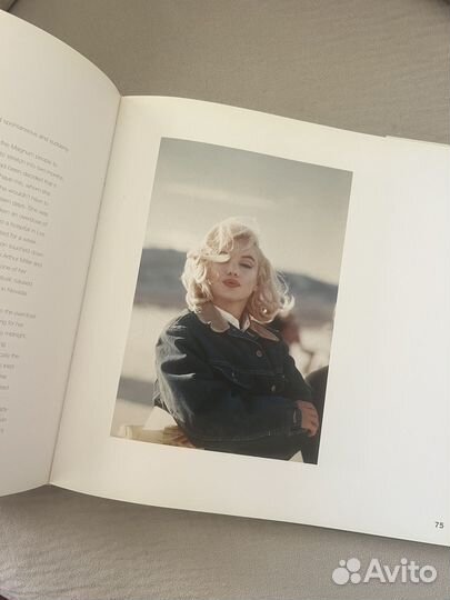 Книга Мэрилин Монро Арнольд Ив