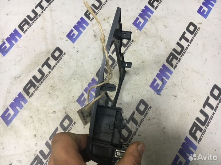 Накладка центральной консоли Рено Логан 2