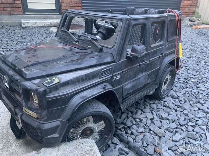 Детский автомобиль на аккумуляторе