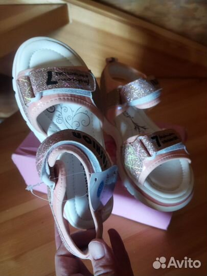 Босоножки для девочки 30 размер новые
