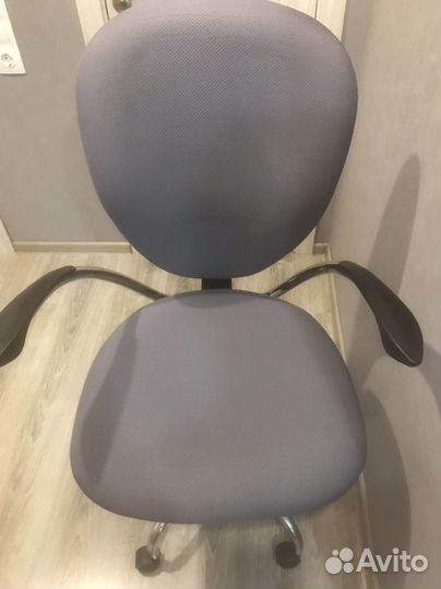 Компьютерное кресло офисное