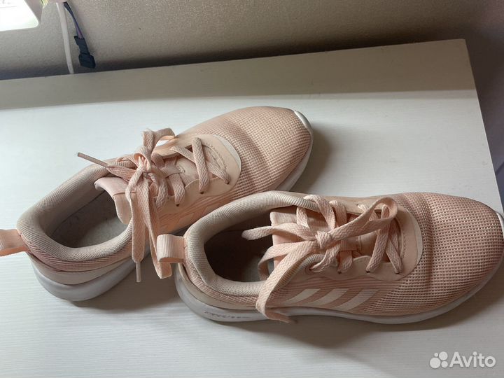 Кроссовки adidas