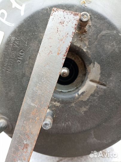 Вакум на Ниссан Примера Р10