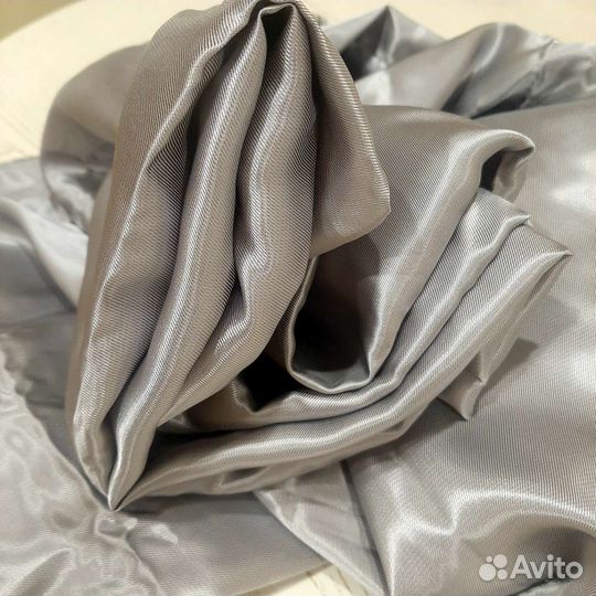 Атласная ткань