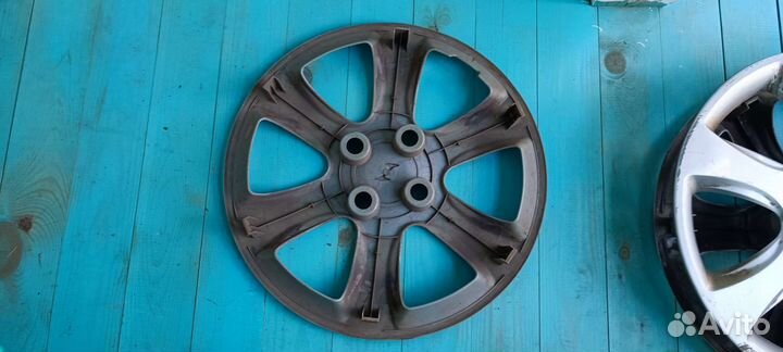 Колпаки на hyundai solaris r15