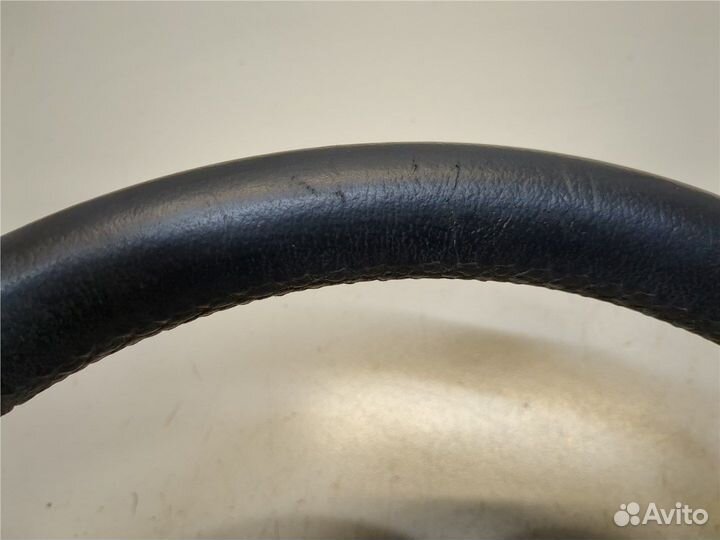 Руль Toyota Yaris, 2011