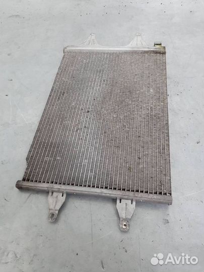 Радиатор кондиционера Volkswagen Golf 5 2008