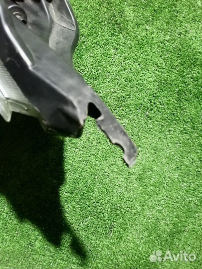 Фара Nissan Juke