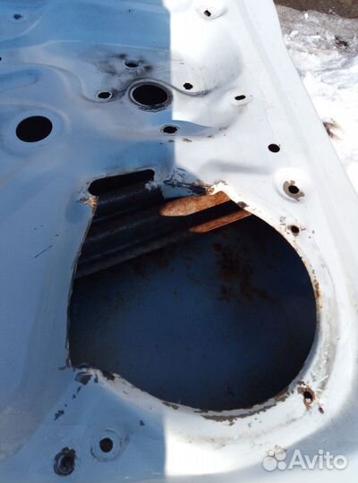 Дверь передняя левая на volkswagen polo