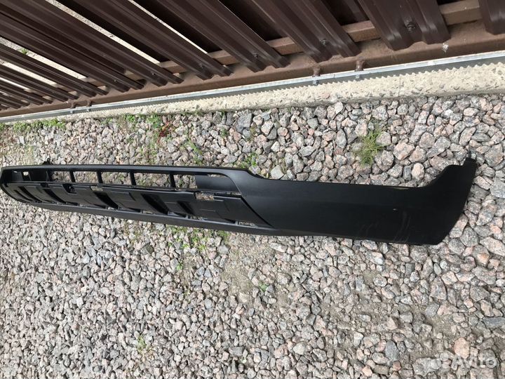 Юбка переднего бампера Volvo XC40 2017+