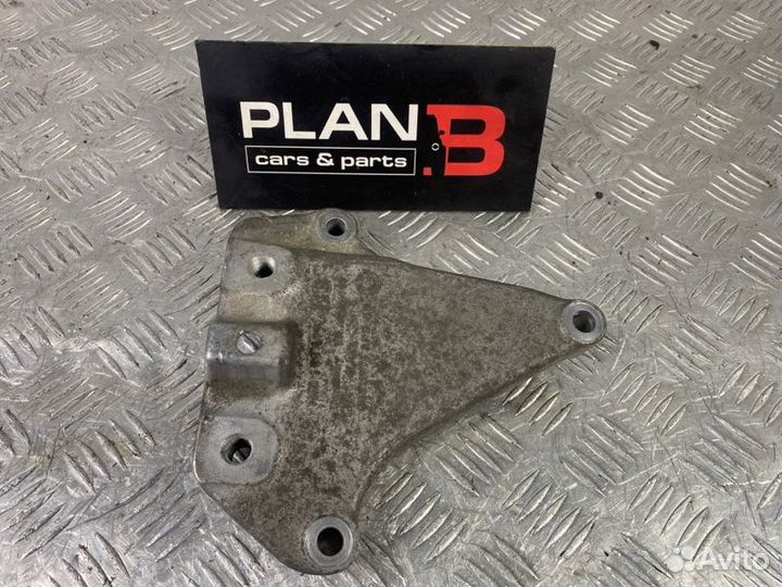 Кронштейн кпп левый Volkswagen Golf MK6 CAV