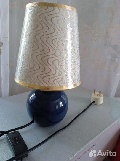Лампа настольная