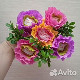 Букеты из конфет и атласных лент