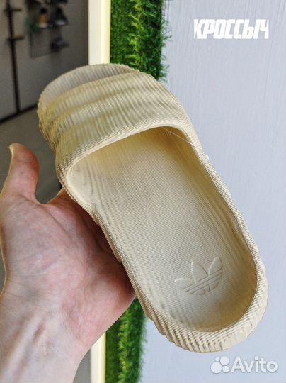 Тапочки Adidas Adilette Desert sand