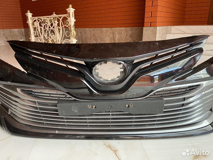 Передний бампер toyota camry v 70