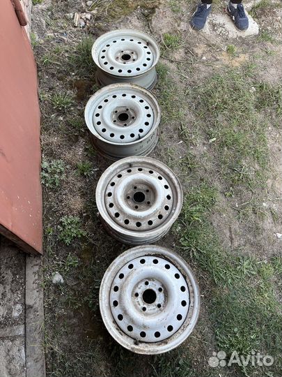 Диски на Волгу r15 5x108
