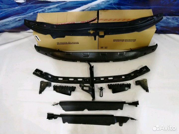 Комплект креплений и пыльников Toyota Land Cruiser