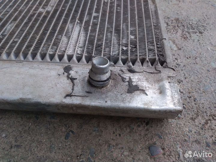 Радиатор BMW Е60