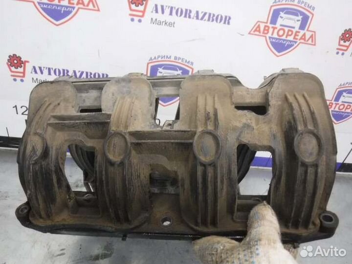 Коллектор впускной Лада Калина 11194 2008