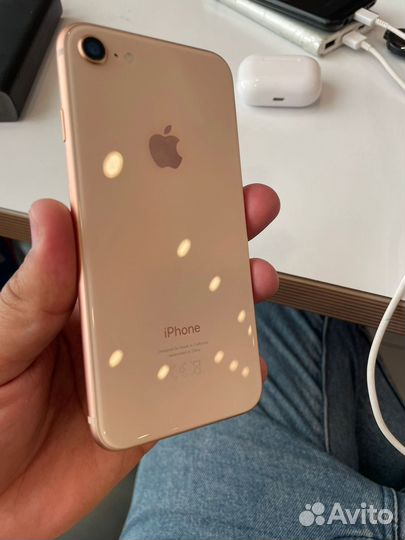 iPhone 8, 128 ГБ