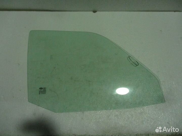 Стекло переднее правое Great Wall Safe Deer G3